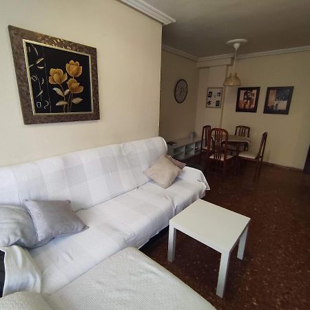 Amplio Piso Junto A Playa Victoria Apartment Cadiz Luaran gambar