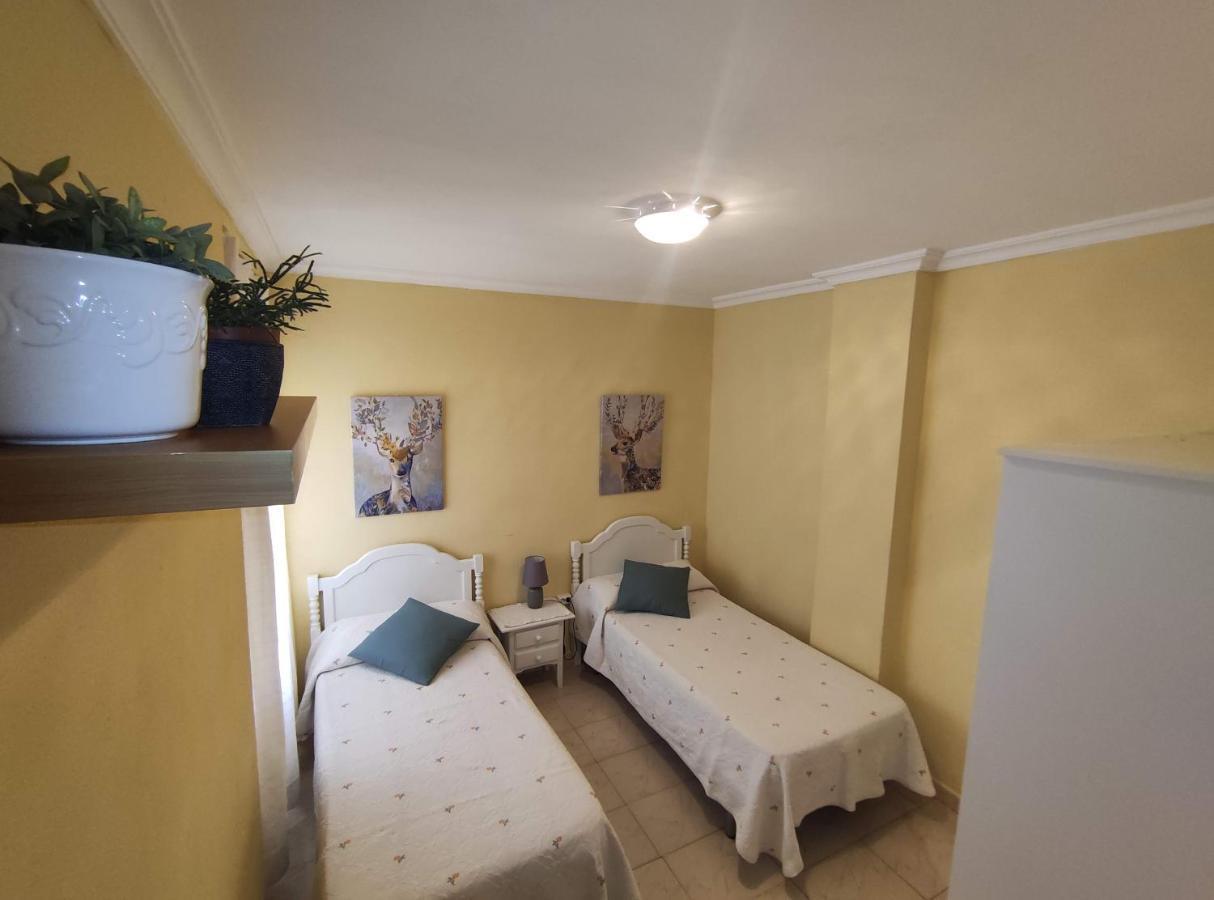 Amplio Piso Junto A Playa Victoria Apartment Cadiz Luaran gambar