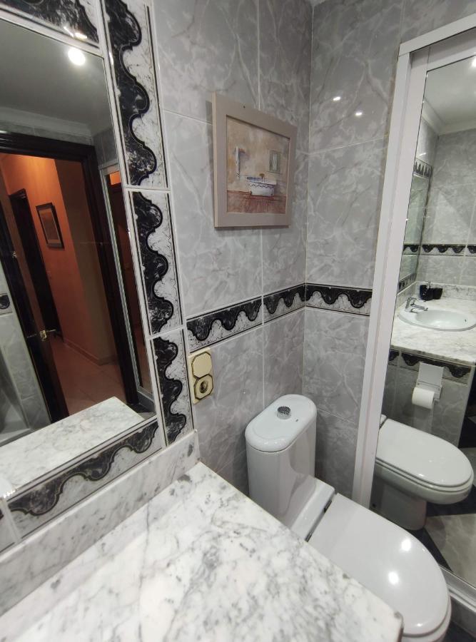 Amplio Piso Junto A Playa Victoria Apartment Cadiz Luaran gambar